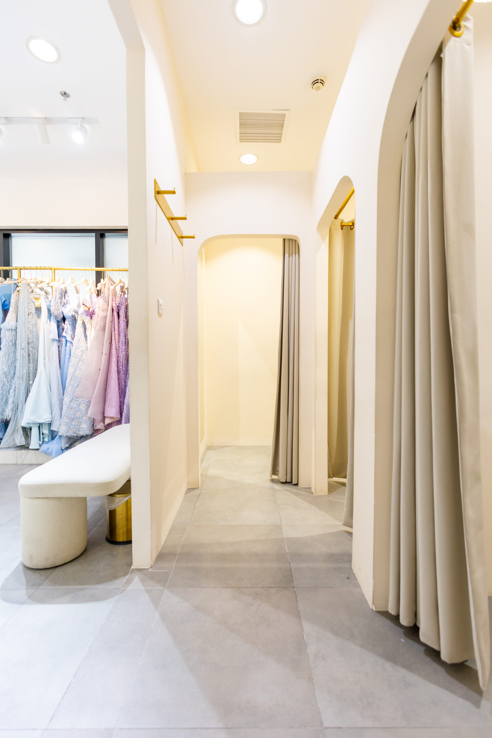 the hour dress changing rooms