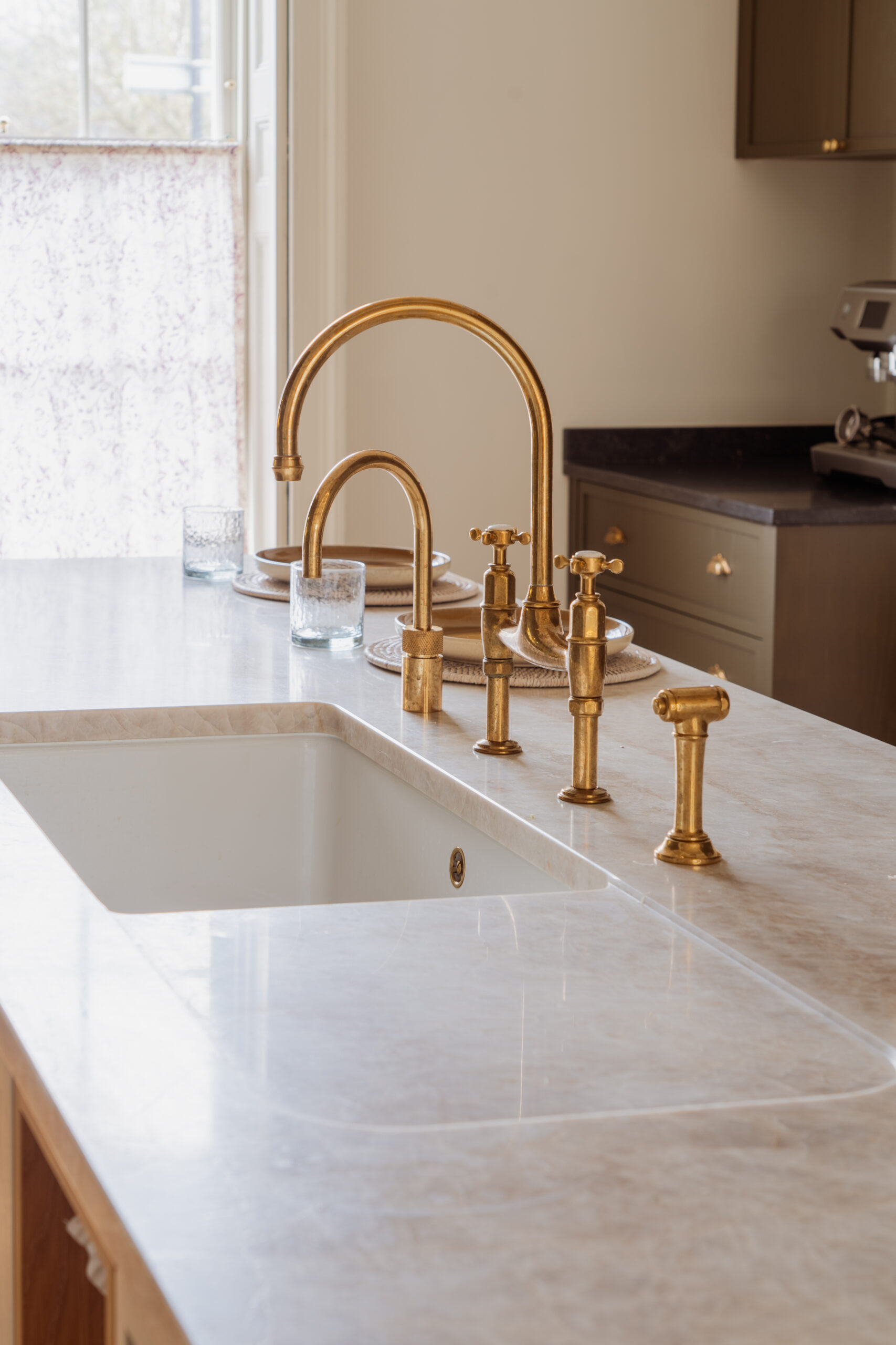 gold finish kitchen sink fixtures